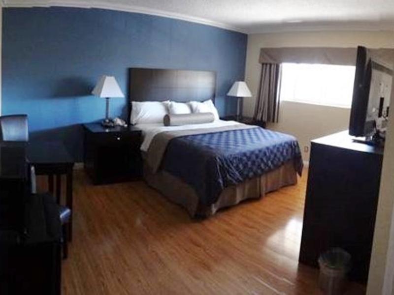 Metropolitan Inn & Suites Los Angeles Bagian luar foto
